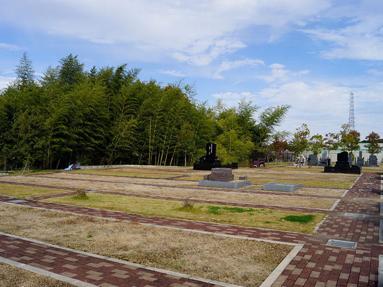 桃の郷霊園