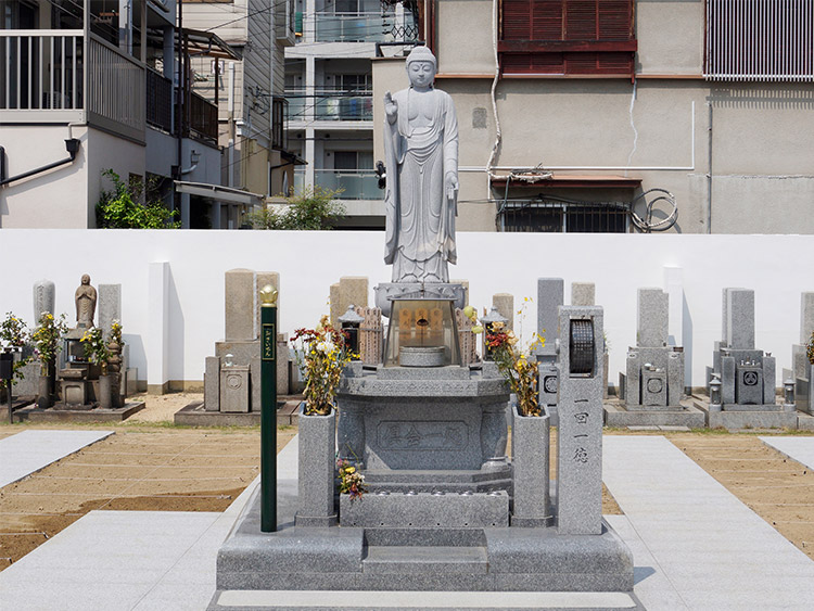提法寺墓地